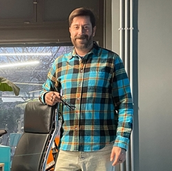 Yannis Farazoumis, Co-Founder of DNHOST